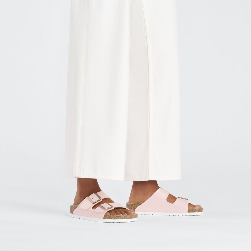 Birkenstock Arizona Shiny Light Rose Embossed Look