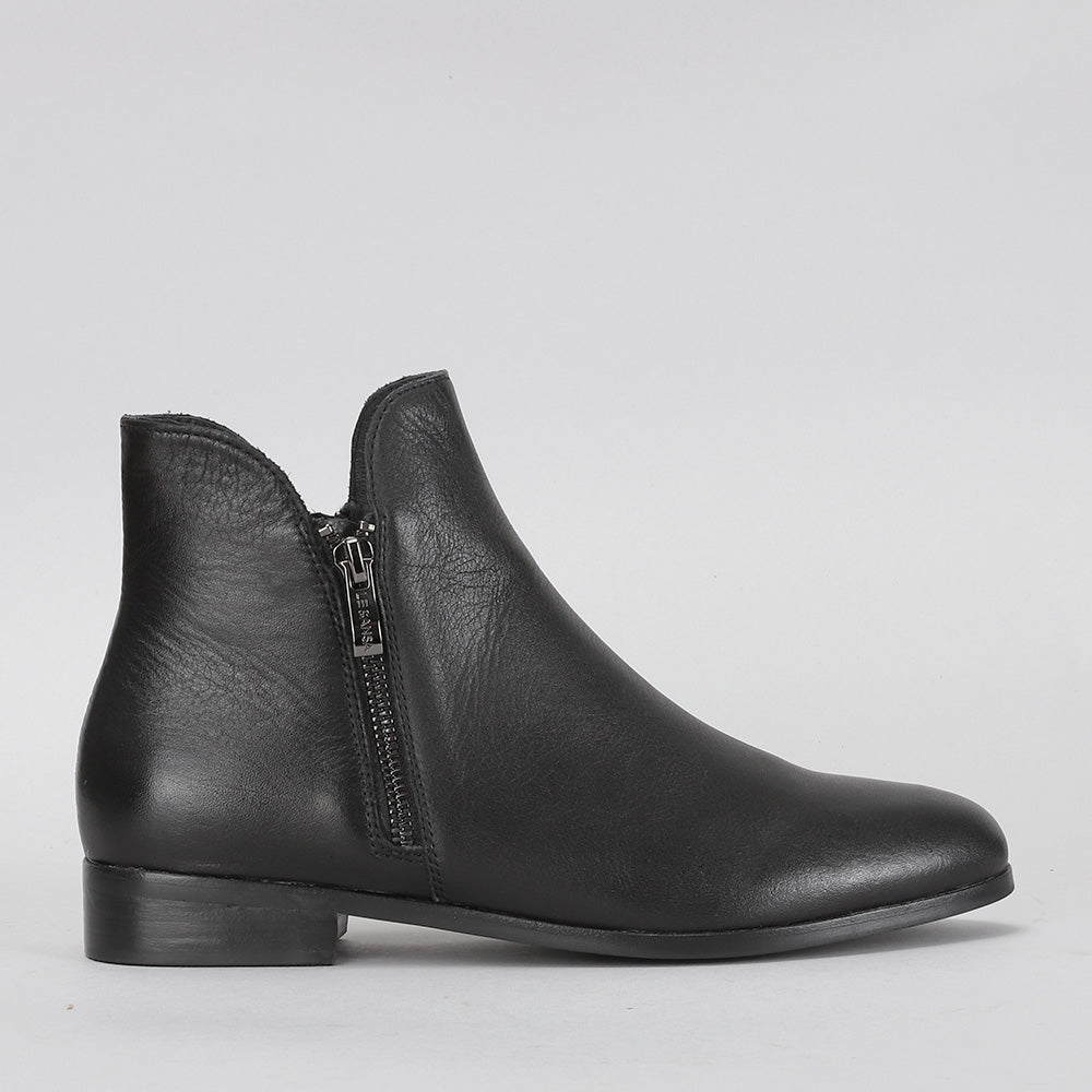 Ming - Black - LE SANSA