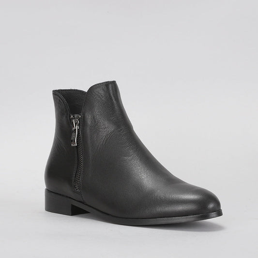 Ming - Black - LE SANSA