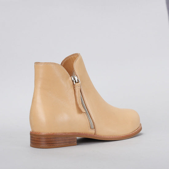 Molly 2.0 - Camel - Naked Arches