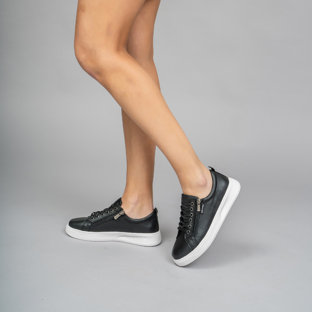 Nora - Black - Naked Arches