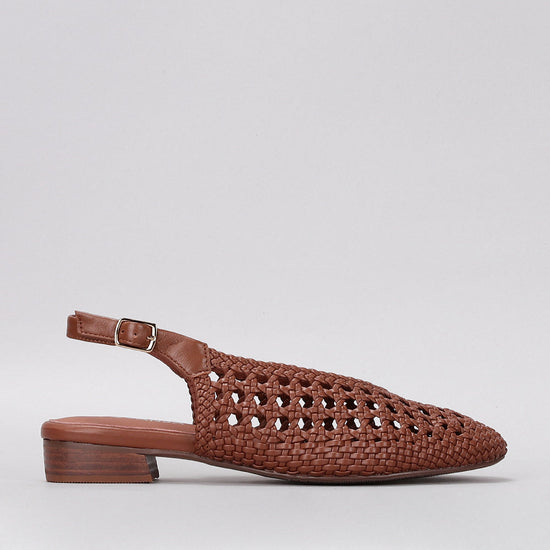 Camila - Walnut - LE SANSA