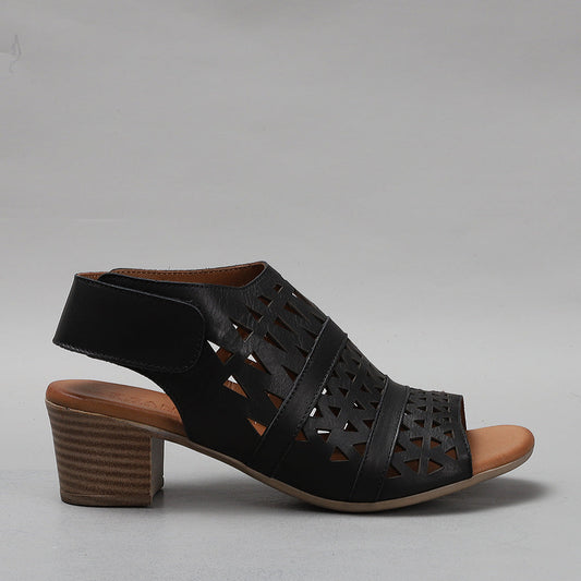 Lora - Black - LE SANSA