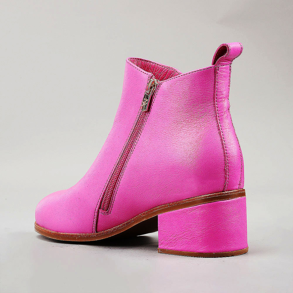 Oxara - Hot Pink - Naked Arches