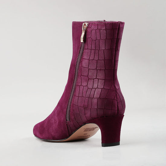 Vesper - Burgundy Suede - Le Sansa